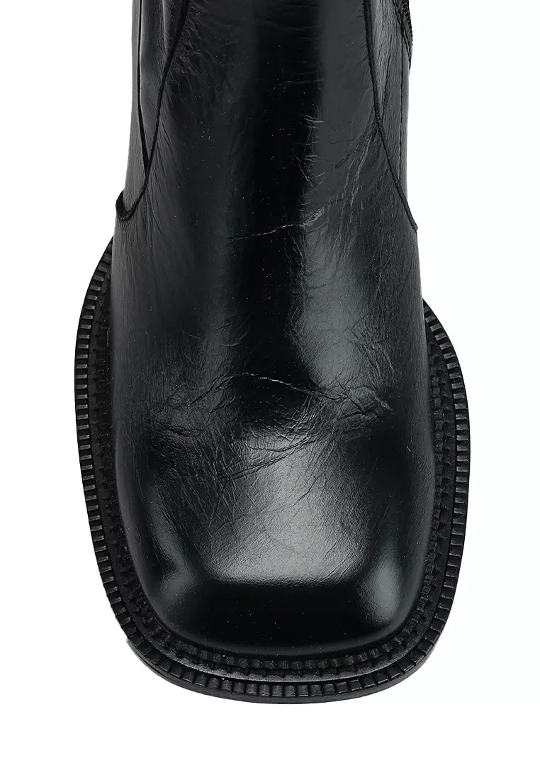 Rueben Mid-Heeled Boots
