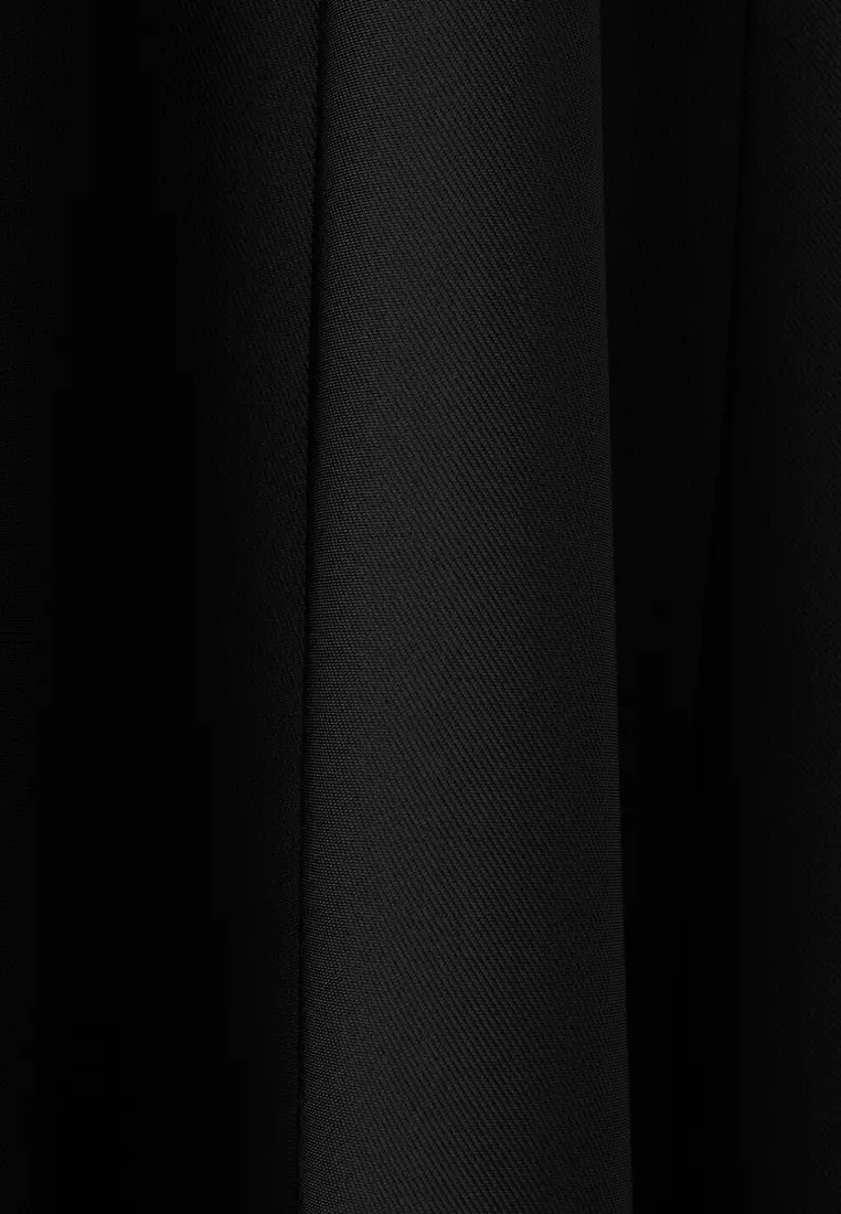 Halter-Neck Pleated Dress