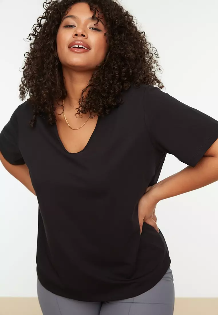 Plus Size Basic V-Neck T-Shirt