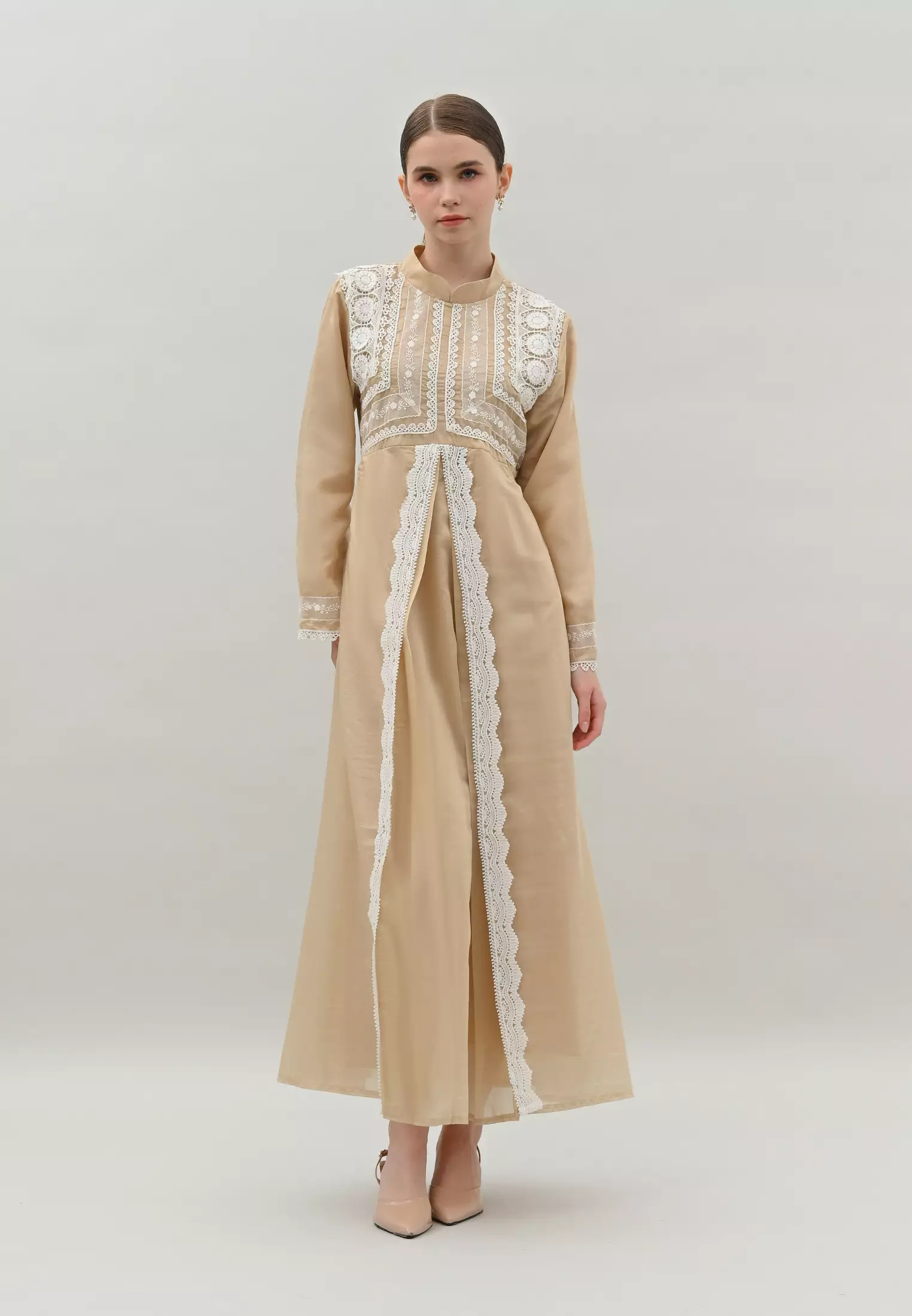 Liora Dress - Almond