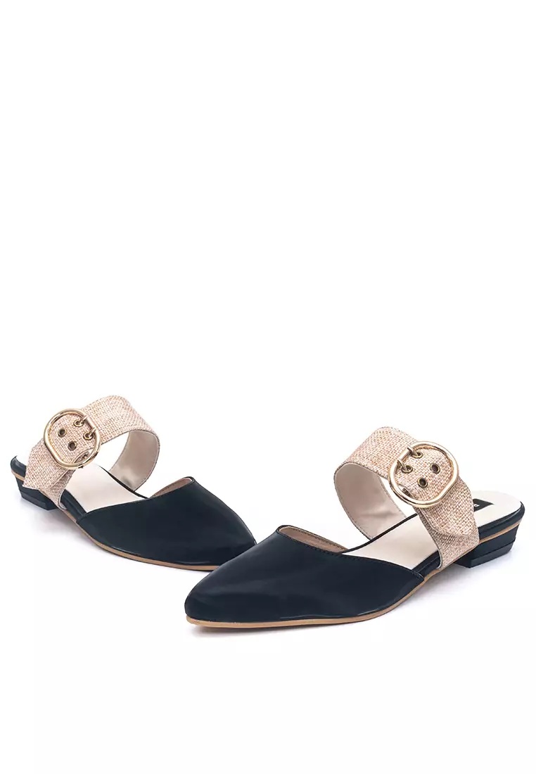 Naomi Flat Sandals Mules in Black