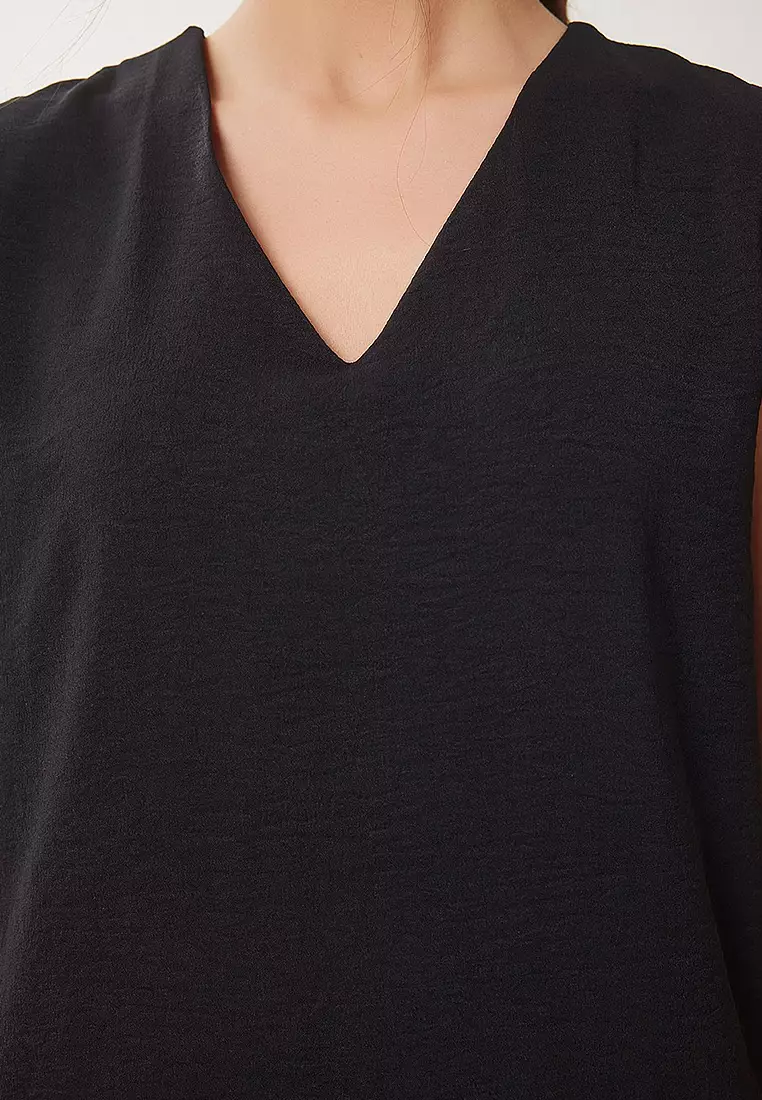 Sleeveless Ayrobin Blouse
