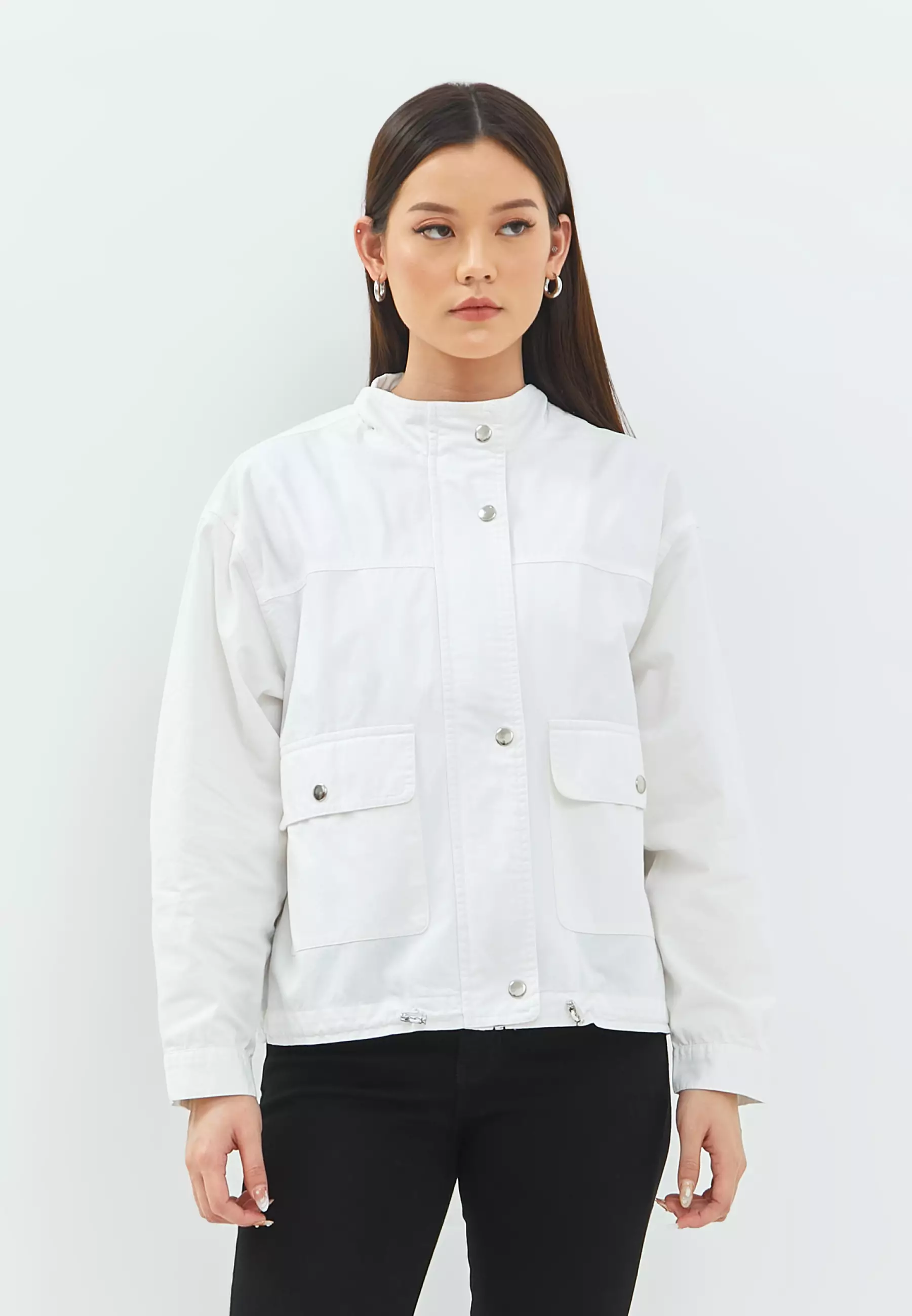 Gayatri White Jacket (G.6408)