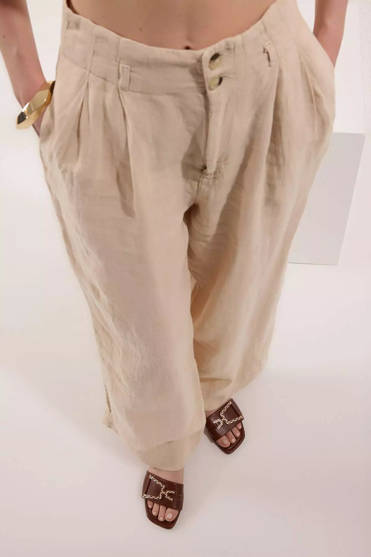 Brown Accessory Detailed Flat Women Stylish Slippers Takss25Te00047