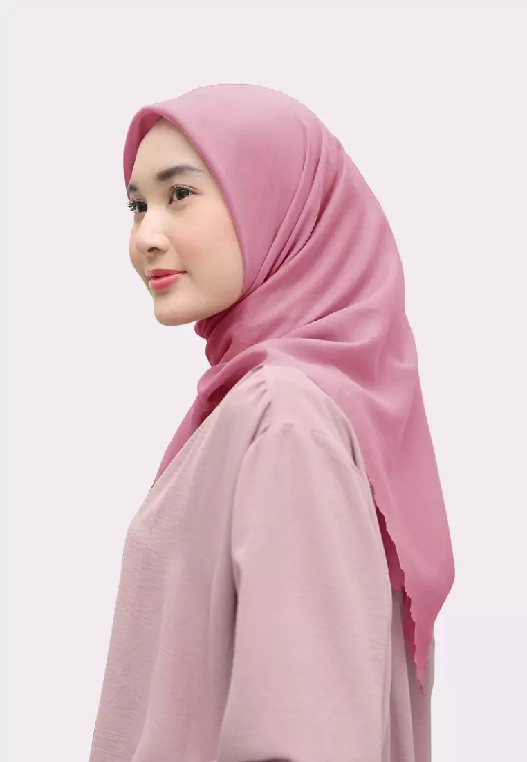 Zelena - Yuki Plain Paris Japan | Hijab Segiempat Paris Polos Lasercut - Pink Flower