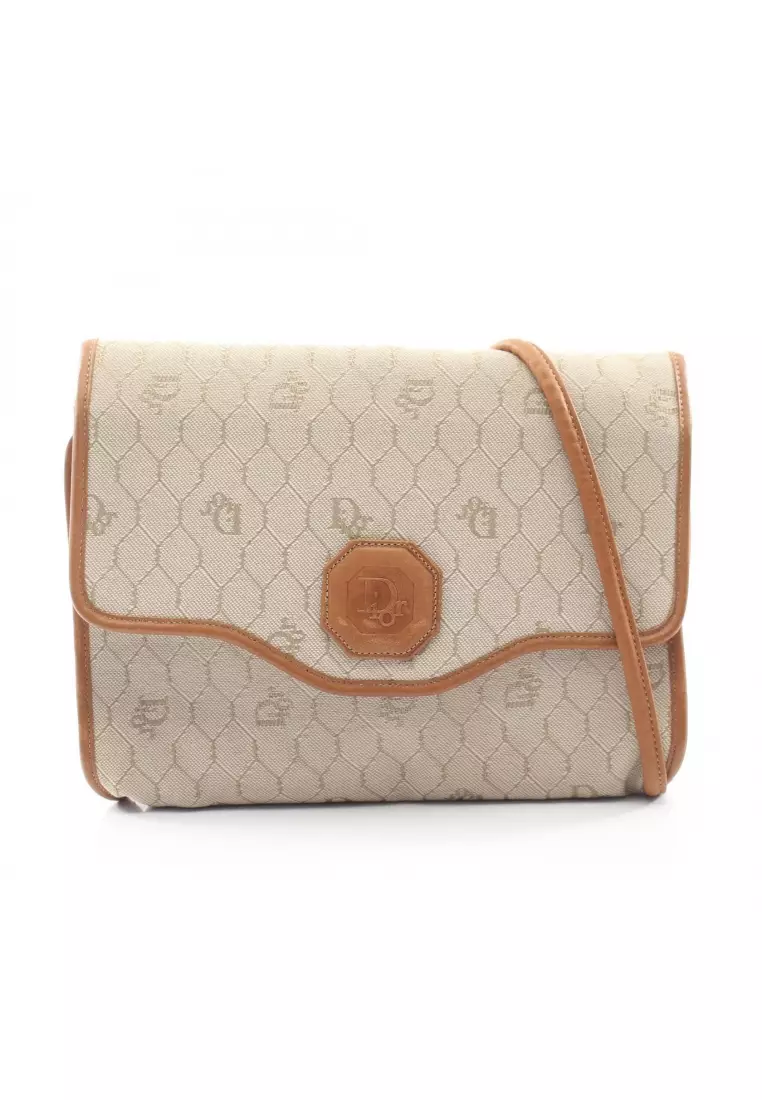 バッグ Christian Dior HONEYCOMB SHOULDER BAG CHRISTIAN DIOR Pre-Loved Christian Dior honeycomb Shoulder bag PVC