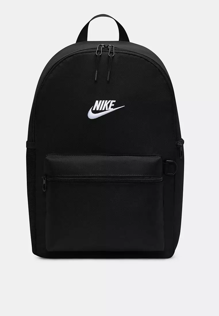 nike backpack similar to the ps4 one Team White Mamba Elite it delivers a lightweight carrying experience that doesnt compromise on sturdiness Nike Unisex Polyester Basketball Backpacks,