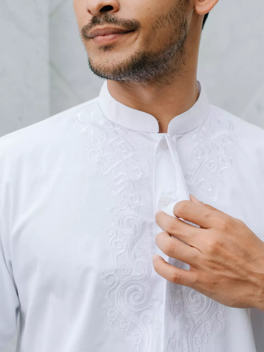 Adyatma Baju Koko Bordir Pria COTTON COMBED TWILL White Regular Fit Baju Muslim Pria Lengan Pendek