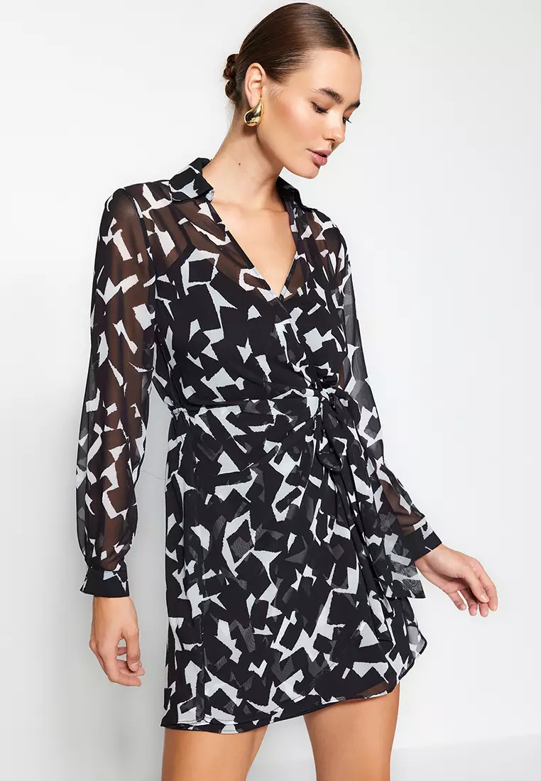 Buy Trendyol Double Breasted Patterned Dress 2024 Online | ZALORA Singapore