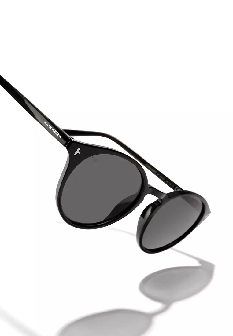 HAWKERS POLARIZED Black Dark SALT Sunglasses for Men and Women, Unisex. UV400 Protection. Official Product designed in Spain