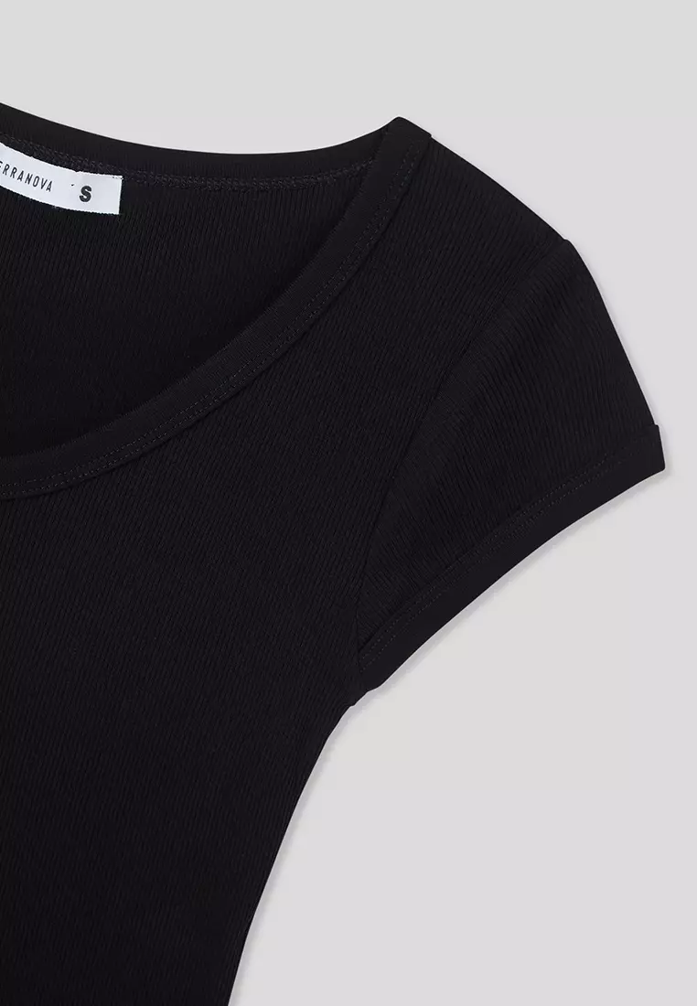 Woman Short-Sleeved T-Shirt