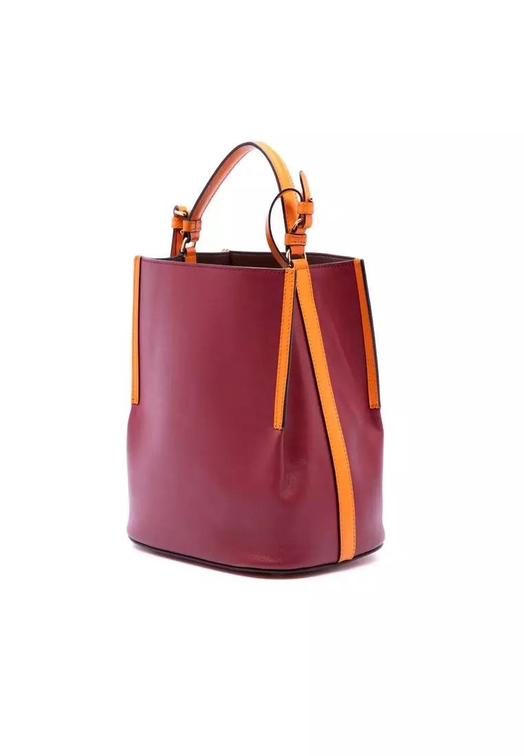 Pre-Loved Burberry Small Leather Peggy Bucket Bag