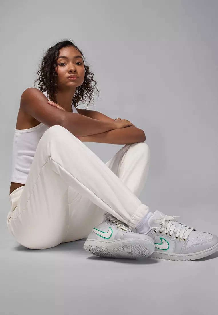 Air Jordan 1 Low SE Shoes