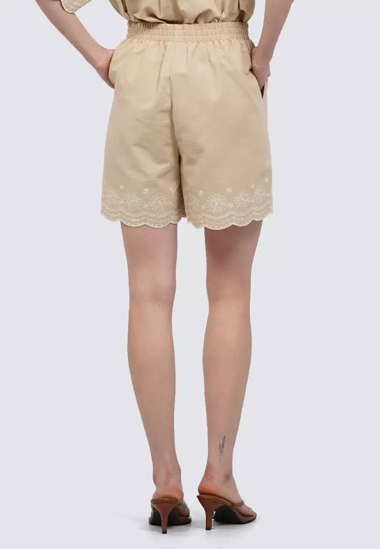 Contrast Embroidery Short Pants KHAKI