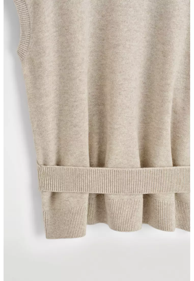 BELT-DETAIL FUNNEL-NECK WOOL VEST