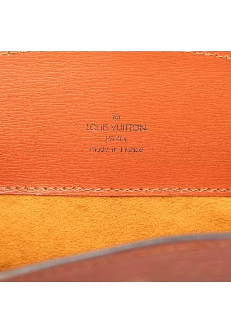 Pre-Loved Louis Vuitton Epi Cluny