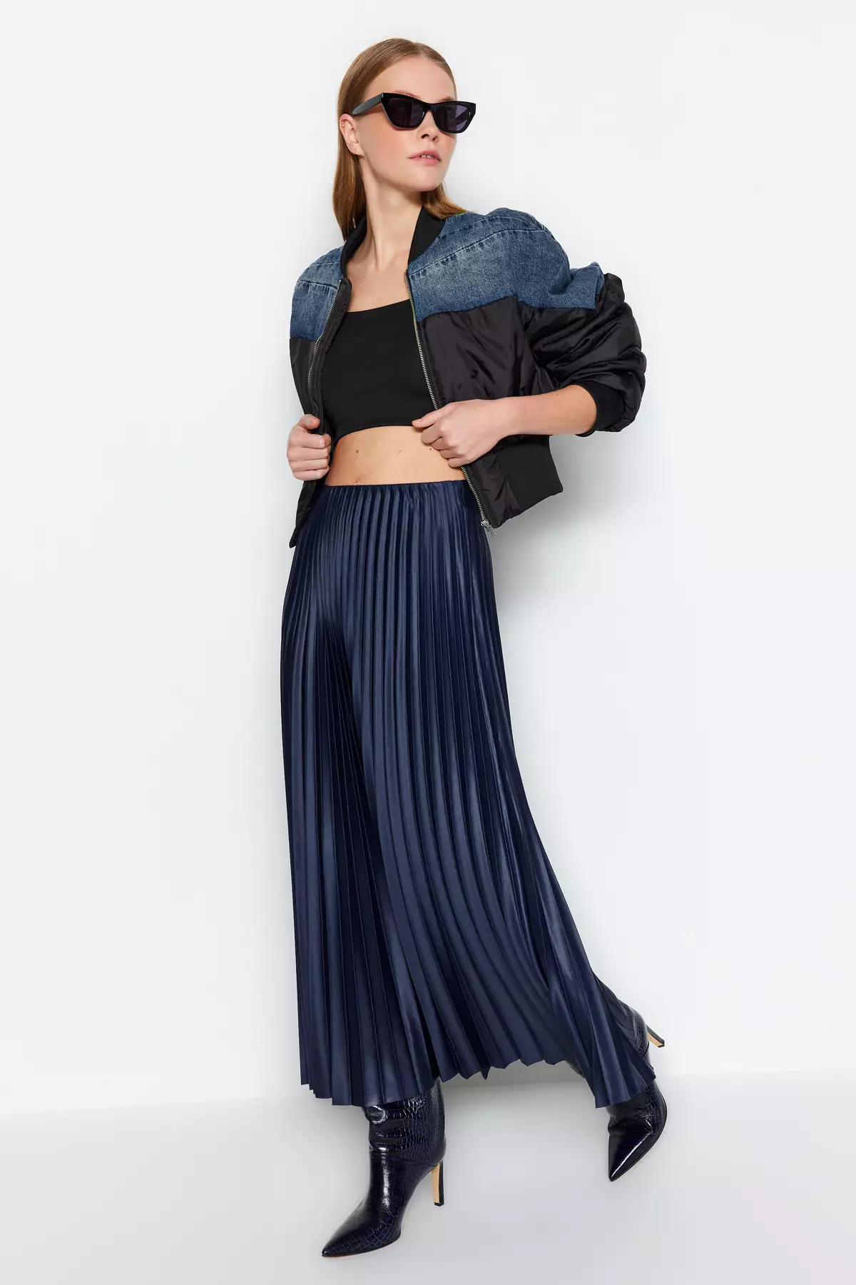 Pleated Maxi Knitted Skirt