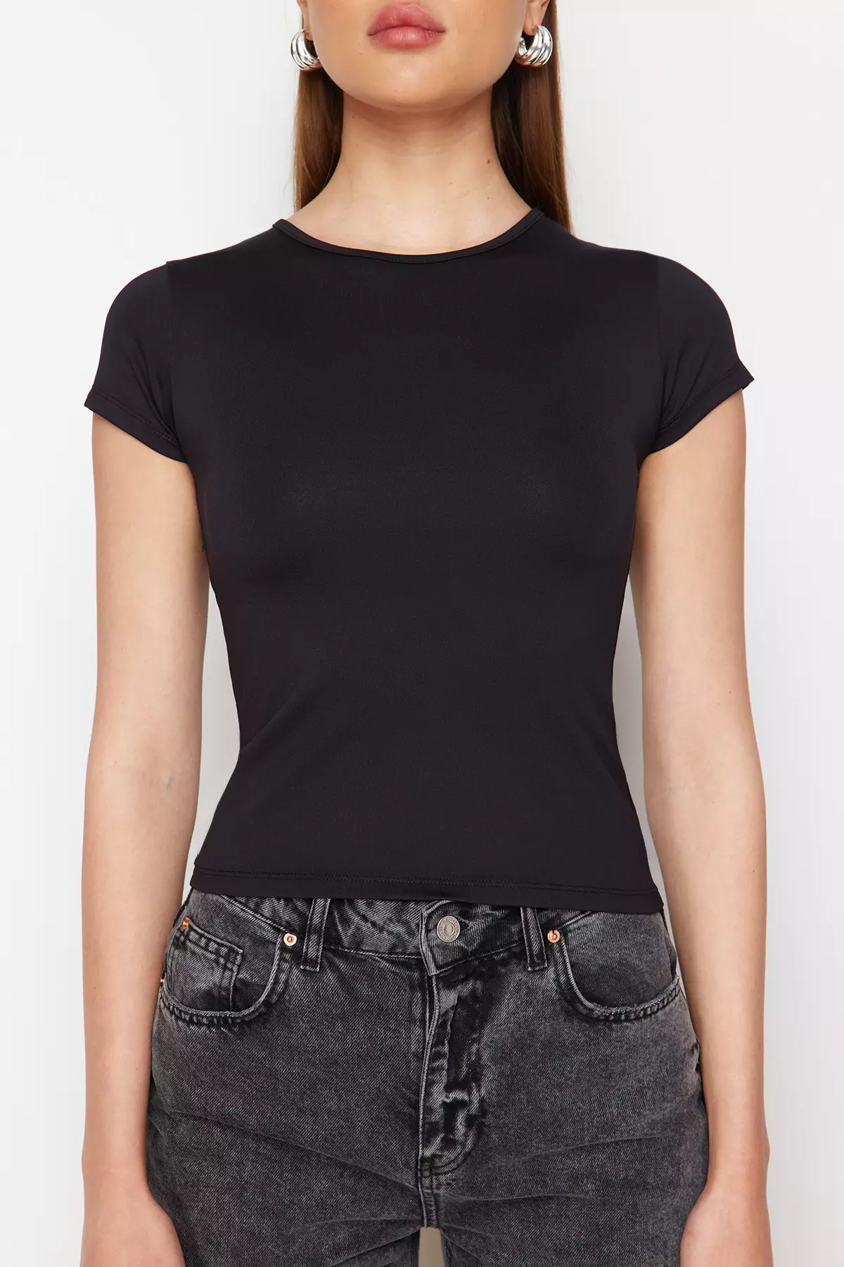 Fitted Round Neck T-Shirt