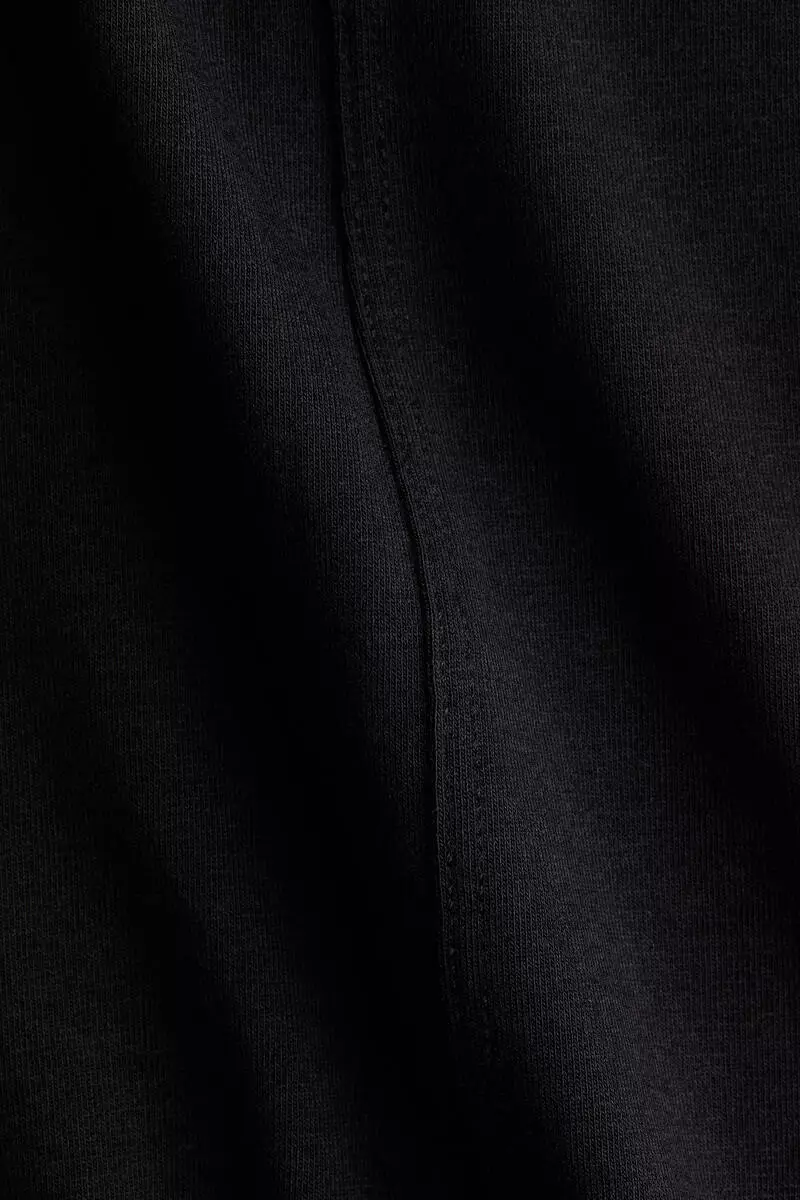 Long-sleeved jersey top