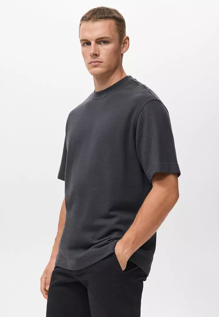 Buy MANGO Man 100% Cotton Relaxed-Fit Structured T-Shirt 2025 Online ...