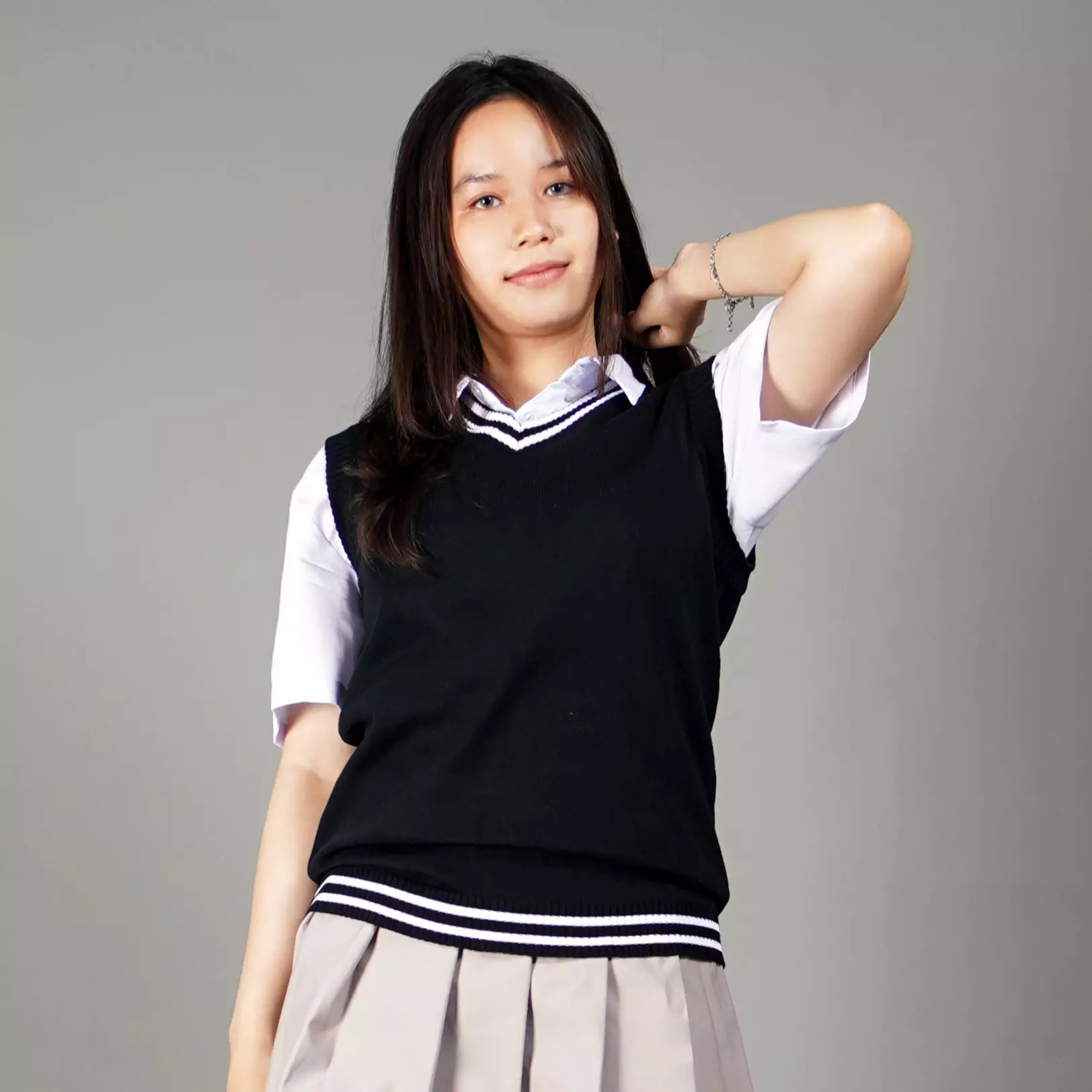 VICKY Rompi Hitam List Putih Rompi Rajut Wanita Korean Style Knit Vest - HITAM