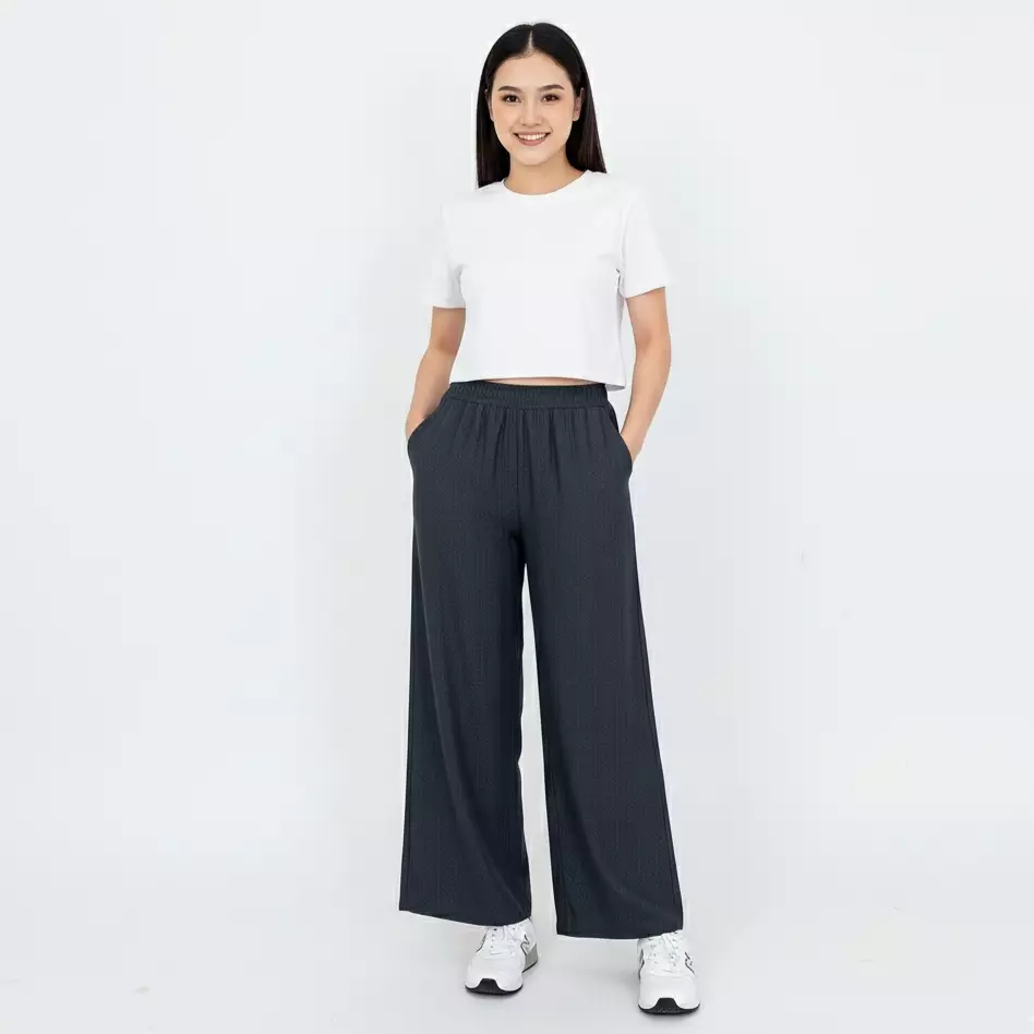 Elmira Basic Pants - HITAM