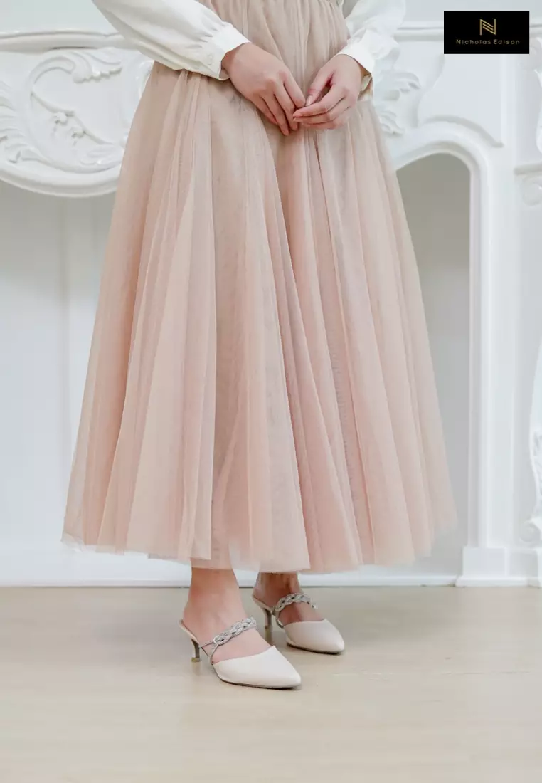 Nicholas Edison Heel Ellen Cream