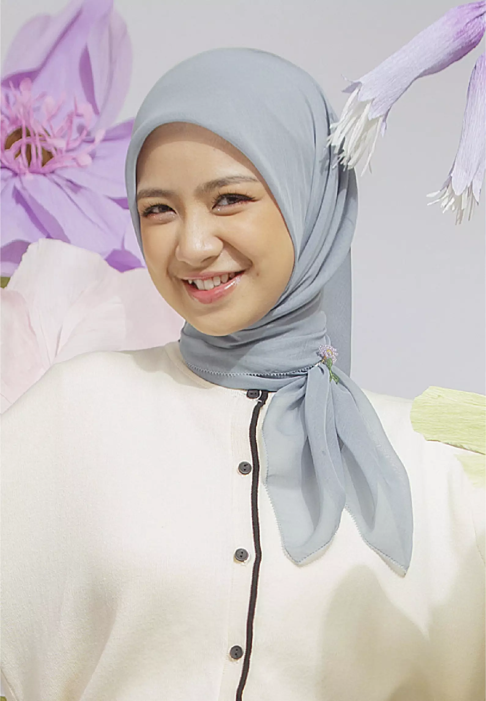 Nashwa Paris Eyelash in Soft Blue Grey (Lozy x Nashwa)