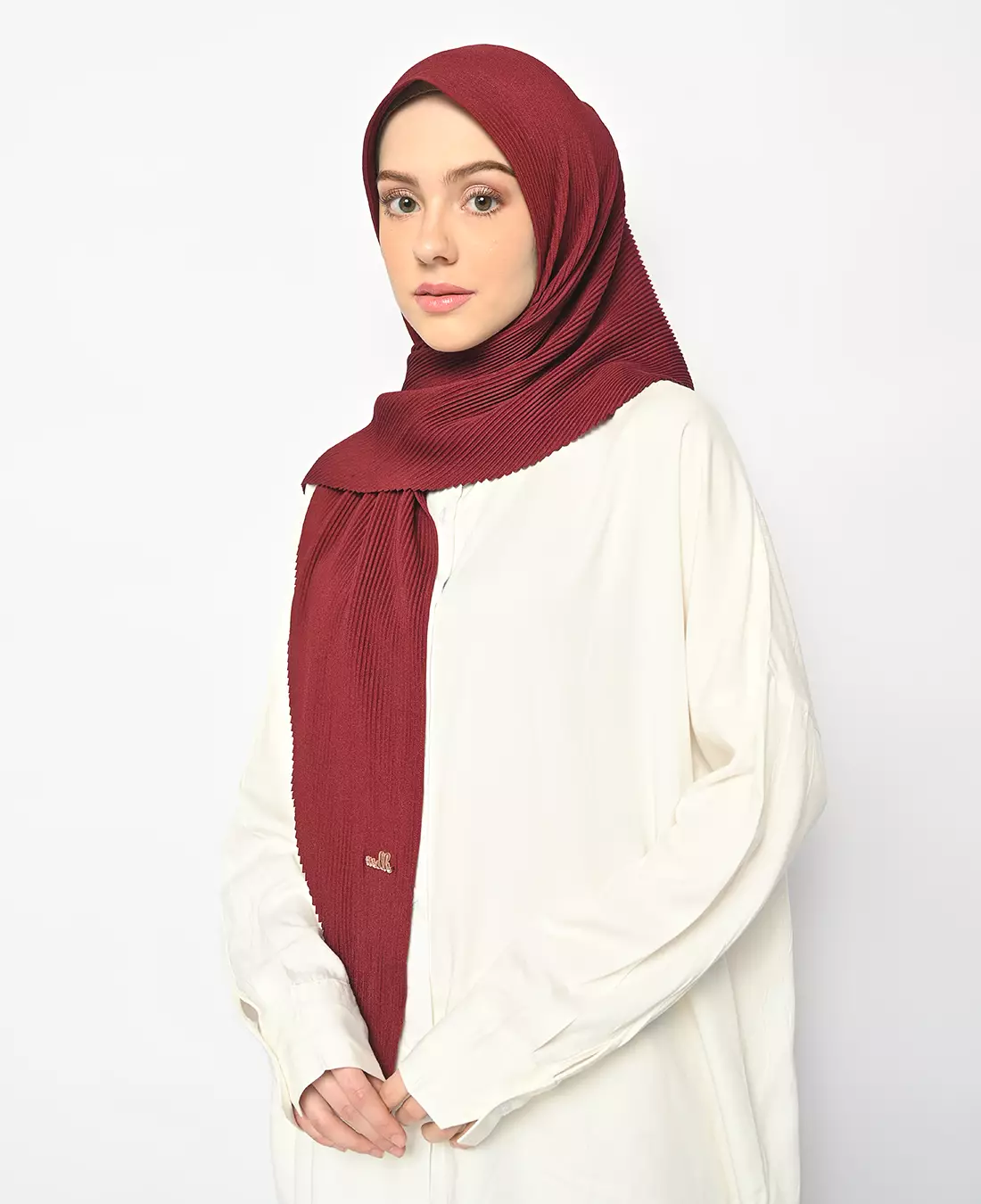 Suria Segitiga Instan Pleats Maroon