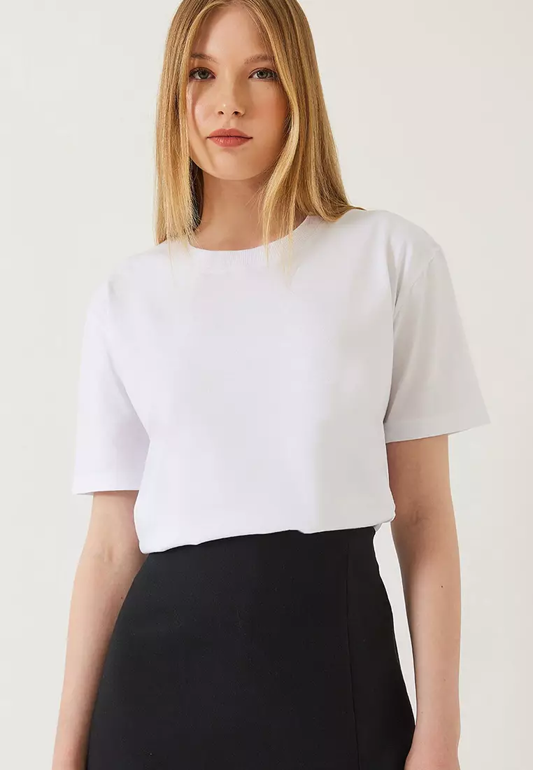 Women's Decorative Stitched Crew Neck T-Shirt 60602001