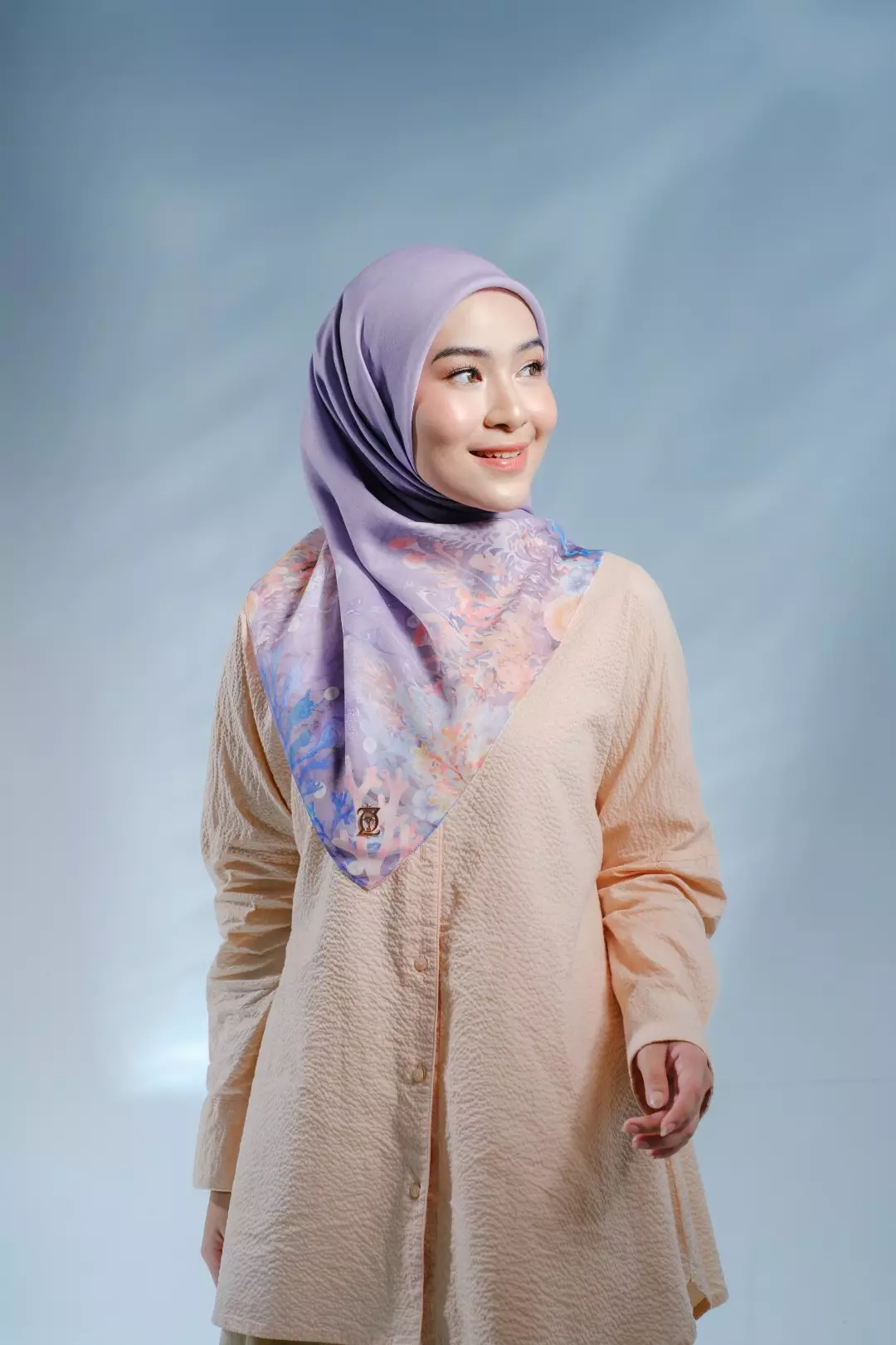 CORALINE  Scarf Violet - Kerudung Hijab Segiempat Motif With BOX - Bahan Nesla - Ukuran 115x115