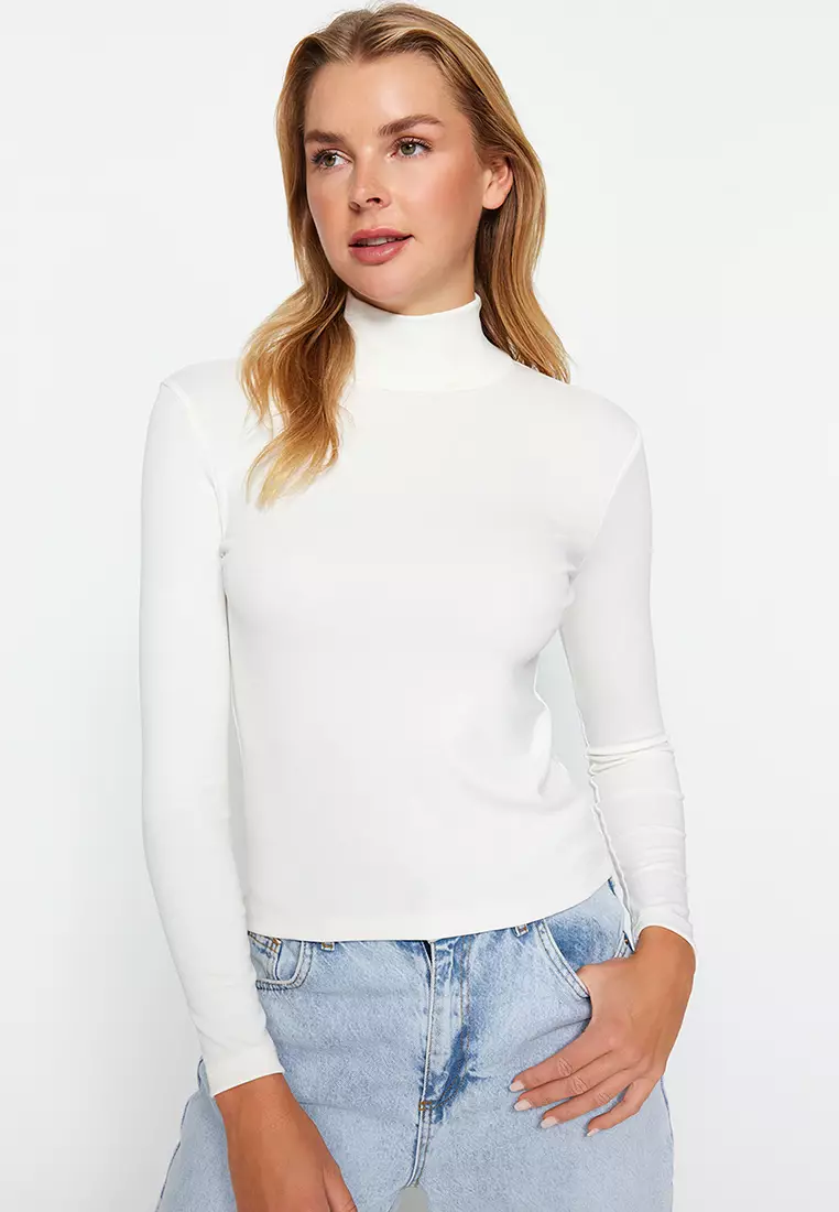 Hollister white turtleneck deals