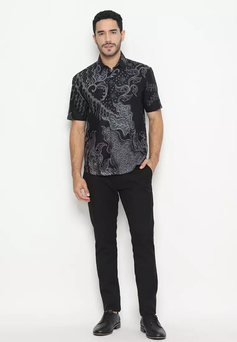 Kemeja Batik Pria Slimfit Ganesha Lengan Pendek - Black