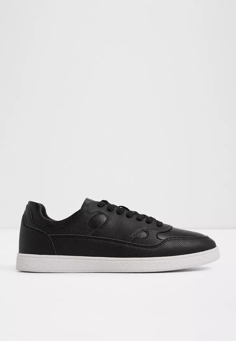 Curtis Low-Top Sneakers