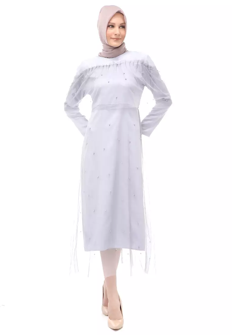 Riany Gamis Brukat Muslimah Wanita Motif Hiasan Long Dress Regular Fit - Abu