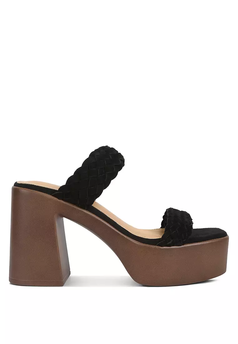 Chunky closed toe best sale sandals