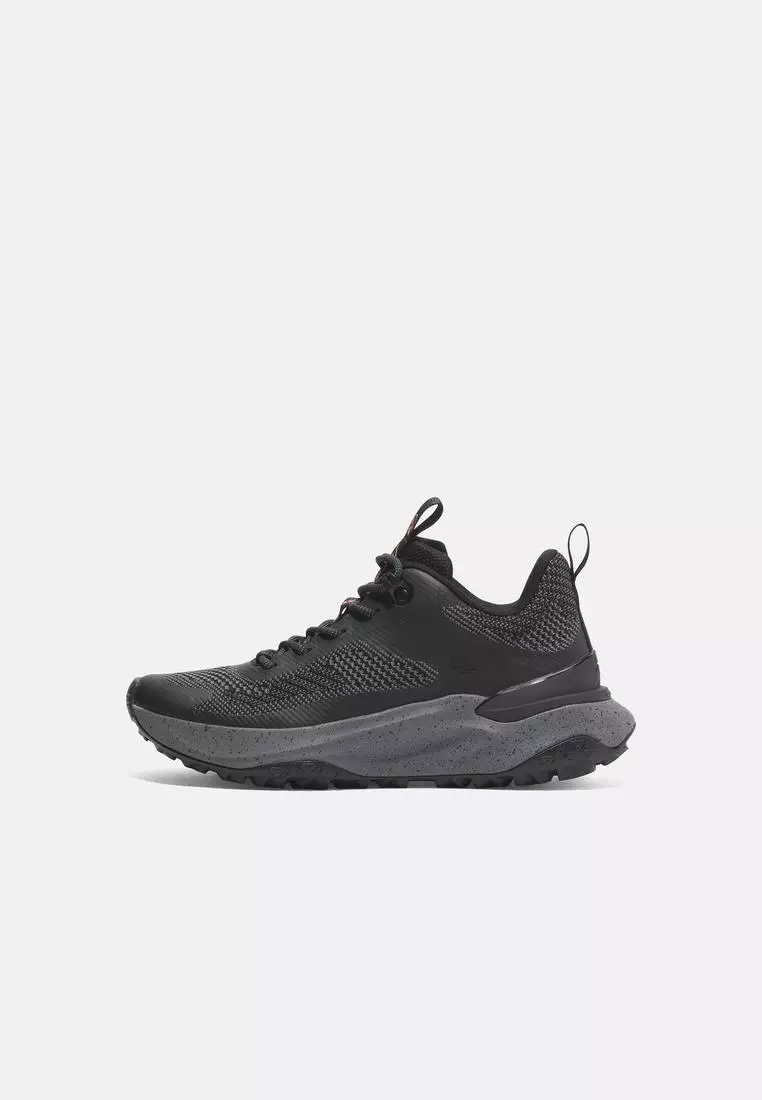Motion Access Low Lace-Up Sneaker