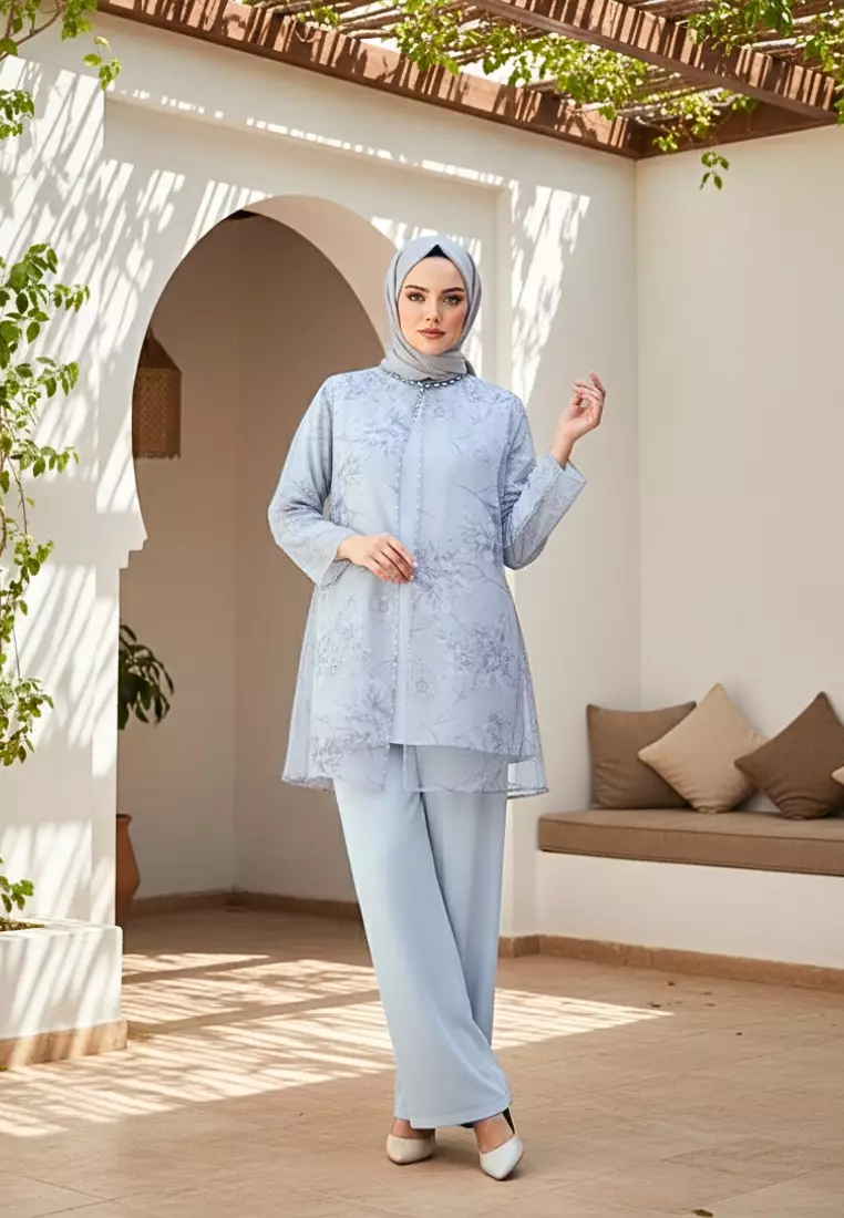 Setelan Wanita Muslimah Modern Bahan Organza Motif Bunga Premium Warna biru By Billiant girl Warna BIRU