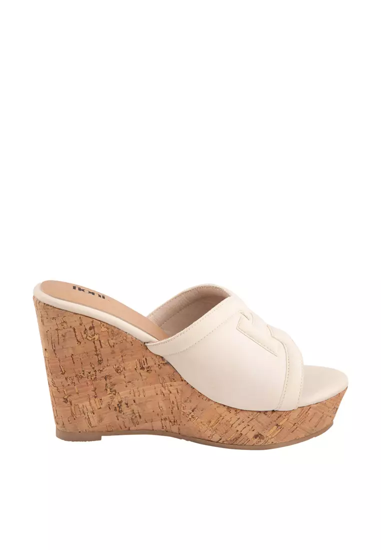 Discount on Fioni  shoes - SKU: Women's Ernie Cork Wedge