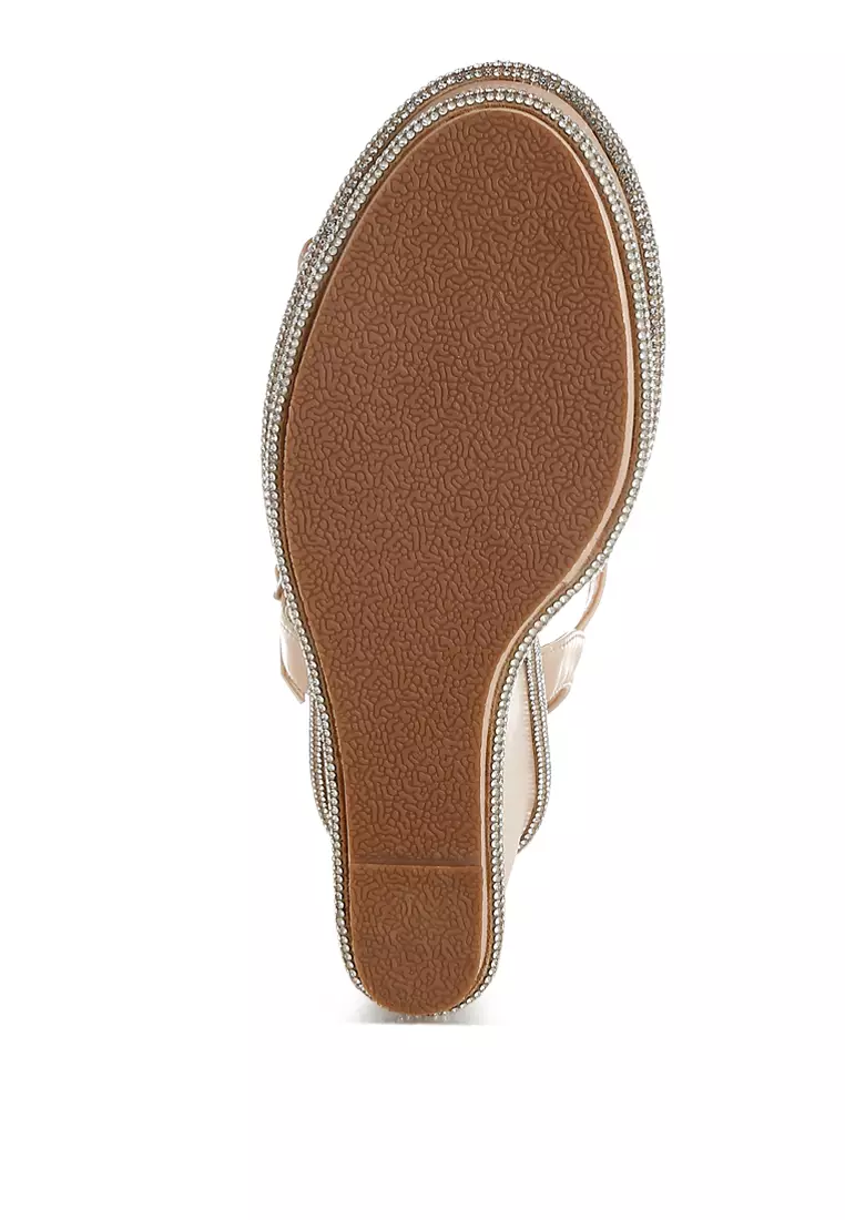 Sandal wedges berhiaskan berlian imitasi warna krem