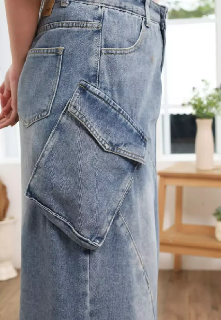 Ver Cargo Jeans Skirt in Light Blue