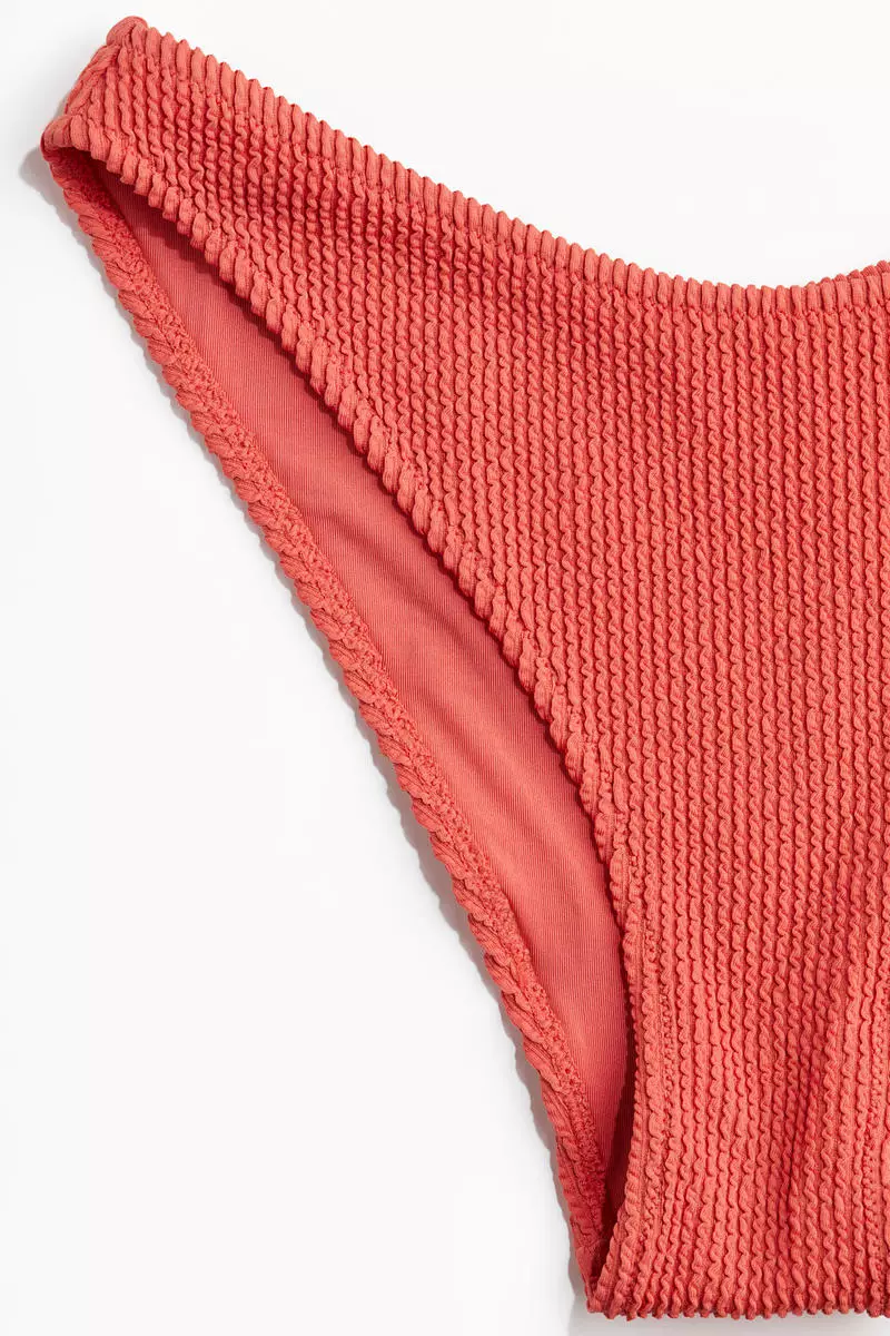 Cheeky bikini bottoms