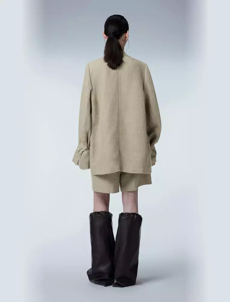 百搭宽松中长款西服