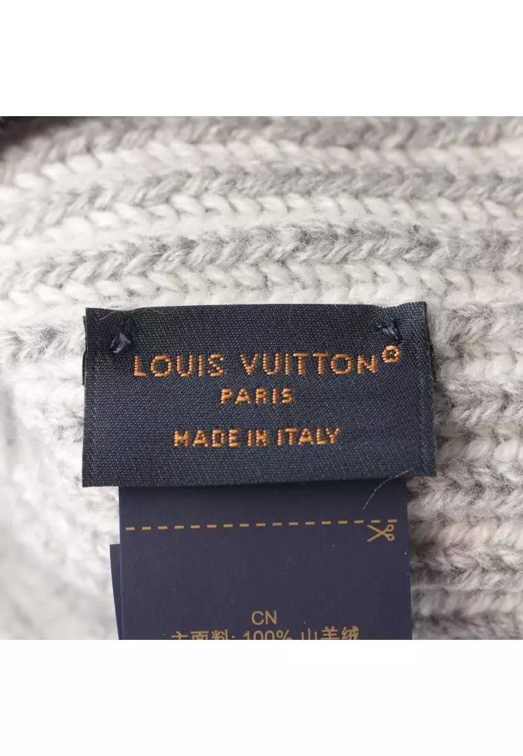 Pre-Loved Louis Vuitton beanie neverfull beanie cashmere gray white