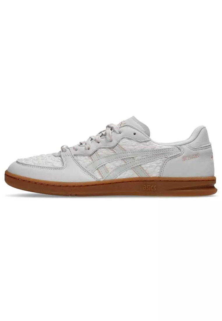 Buy ASICS Unisex SKYHAND OG Sportstyle Shoes 2026 Online | ZALORA