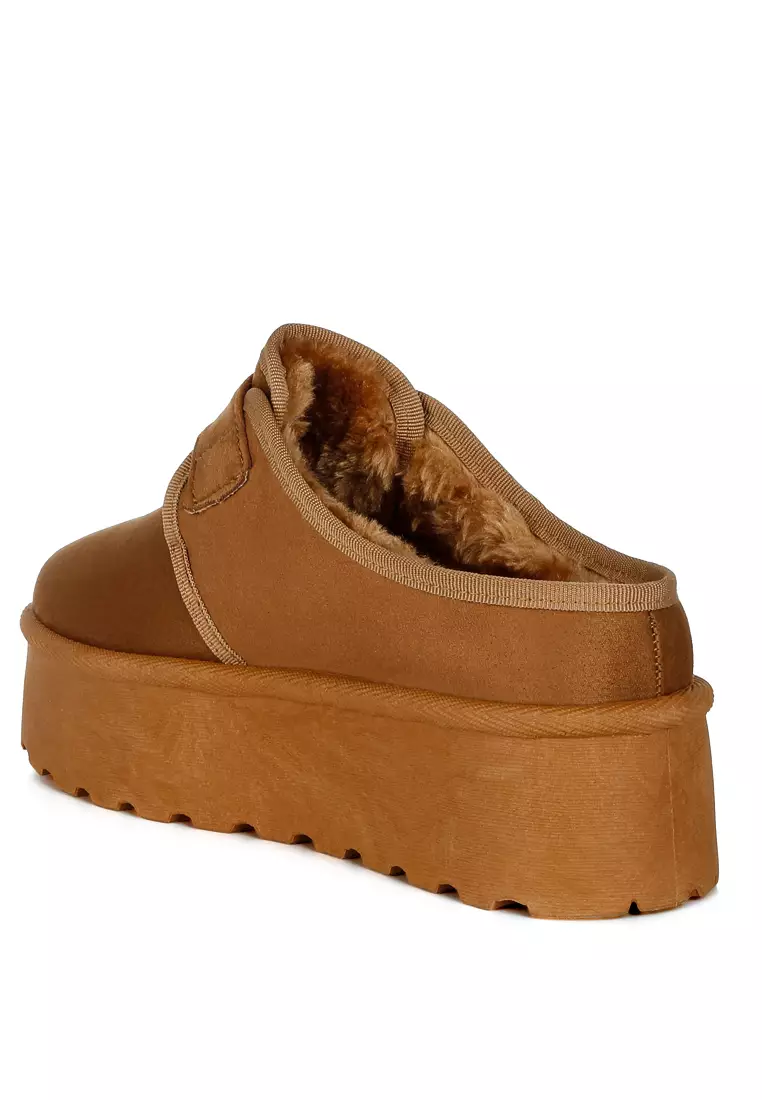 Sepatu Slip-On Klasik Platform Bulu dengan Tali Gesper Warna Coklat Muda