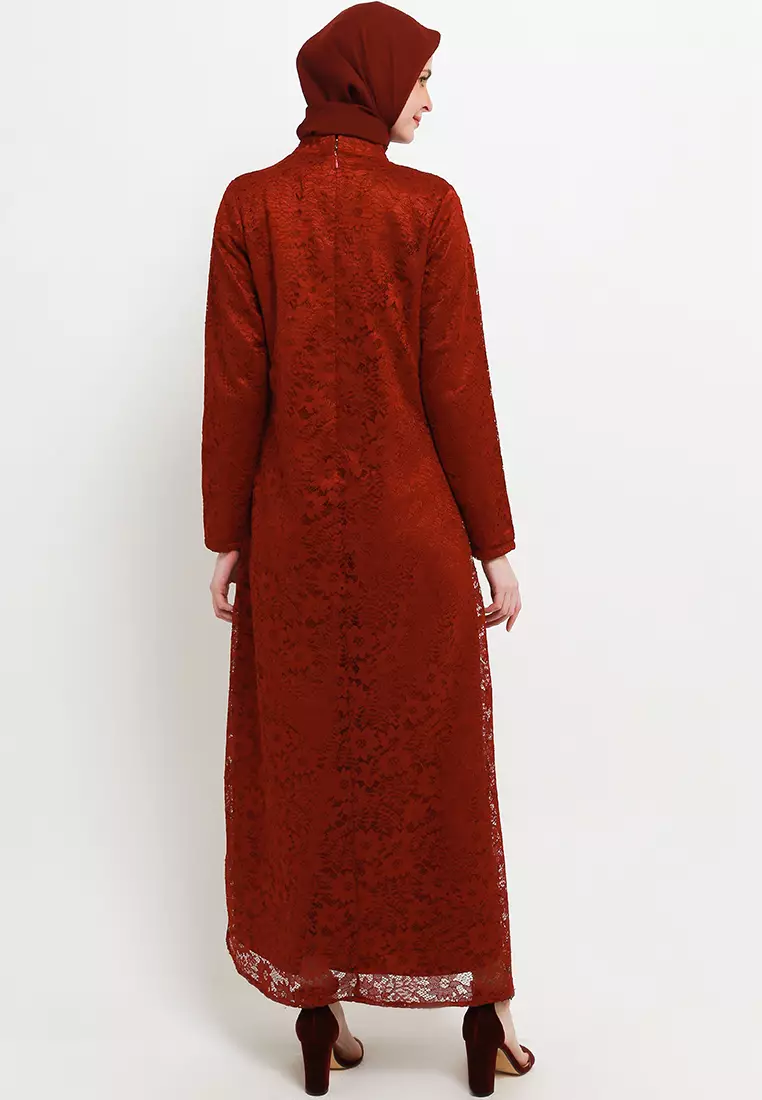 Ashia Lace Maxi Dress In Maroon
