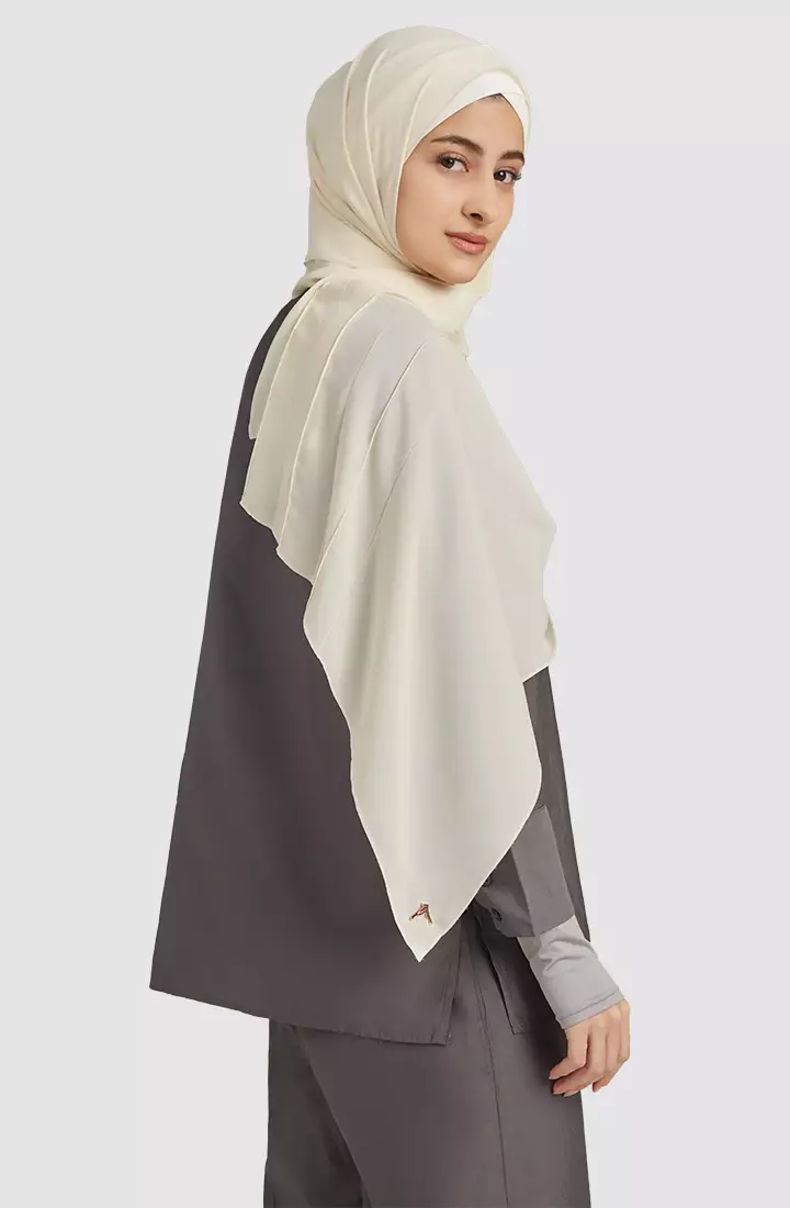 AUDRA ORIKAMI SLANT PLEATED SCARF