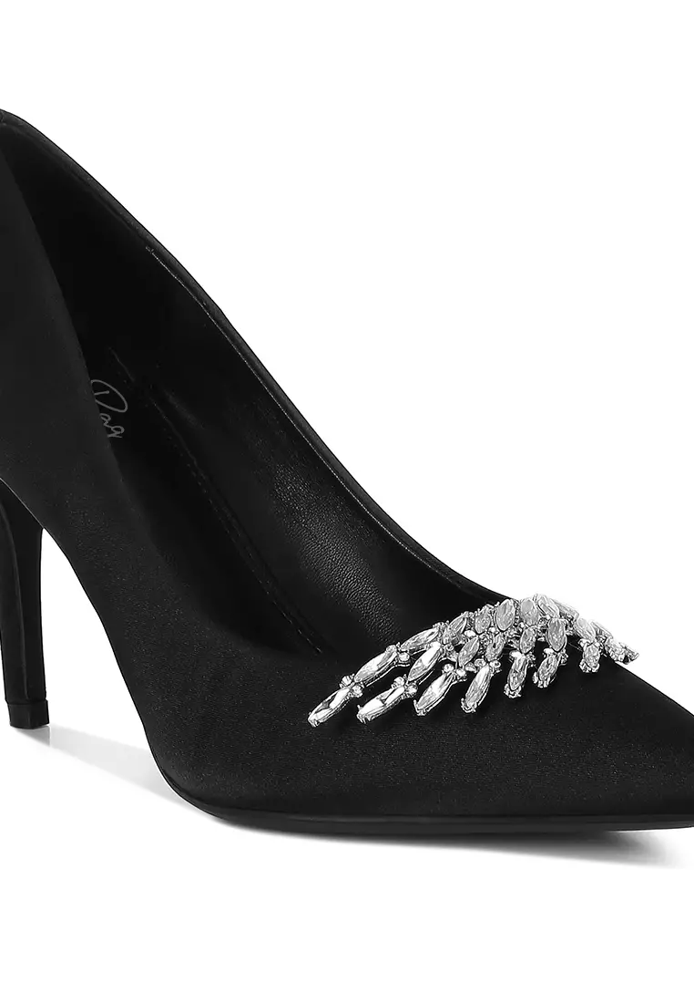 Bros Berlian Imitasi Detail Satin Pumps Warna Hitam