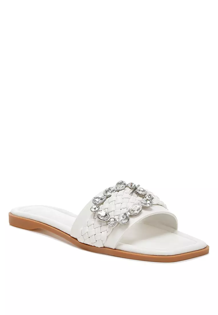 Sandal Datar Diamante Warna Putih